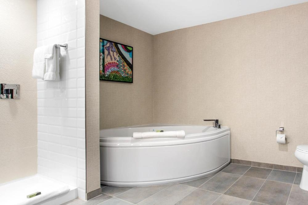 Cambria Hotel Downtown Asheville Image 119